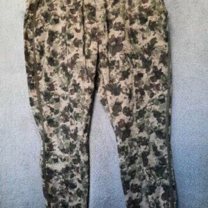 SOFIA Jeans by Sofia Vergara 2X XXL Paula Jogger Pull on Drawstring Pants Camo